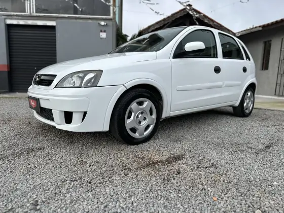 CHEVROLET CORSA 1.4 MPFI MAXX 8V FLEX 4P MANUAL CHEVROLET CORSA 1.4 MPFI MAXX 8V FLEX 4P MANUAL