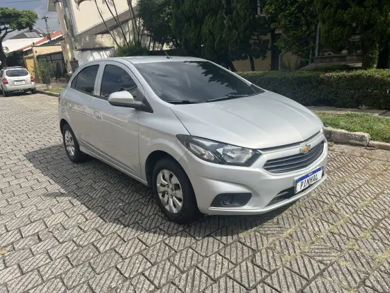 CHEVROLET ONIX 1.0 MPFI LT 8V FLEX 4P MANUAL CHEVROLET ONIX 1.0 MPFI LT 8V FLEX 4P MANUAL