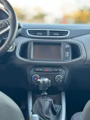 CHEVROLET-ONIX-2019