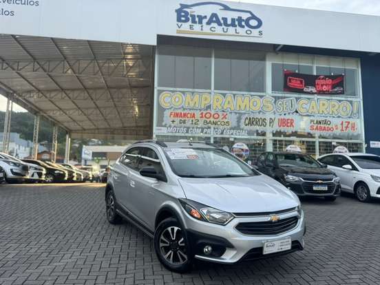 CHEVROLET-ONIX-2018
