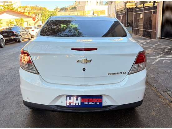CHEVROLET-PRISMA-2015