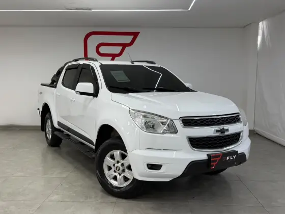 CHEVROLET S10 2.4 LT 4X2 CD 8V FLEX 4P MANUAL CHEVROLET S10 2.4 LT 4X2 CD 8V FLEX 4P MANUAL