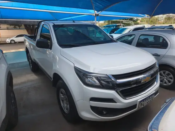CHEVROLET S10 2.8 LS 4X4 CS 16V TURBO DIESEL 2P MANUAL CHEVROLET S10 2.8 LS 4X4 CS 16V TURBO DIESEL 2P MANUAL