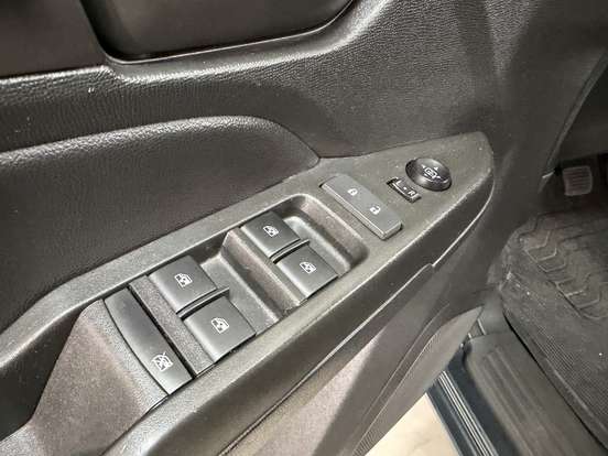 CHEVROLET-S10-2.8 16V TURBO DIESEL LS CD 4X4 MANUAL CHEVROLET-S10-2023