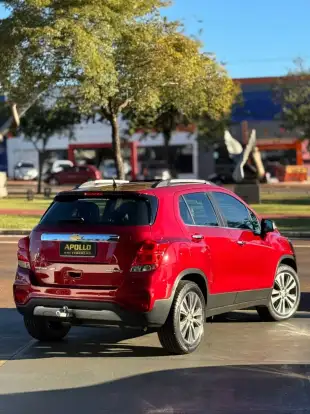 CHEVROLET-TRACKER-2019