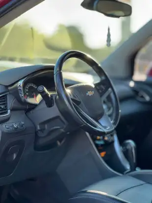 CHEVROLET-TRACKER-2019