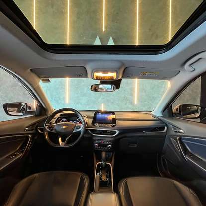 CHEVROLET-TRACKER-2020