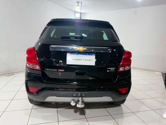 CHEVROLET-TRACKER-2018