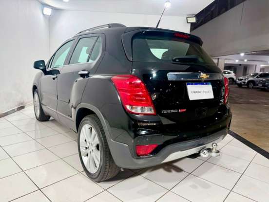 CHEVROLET-TRACKER-2018