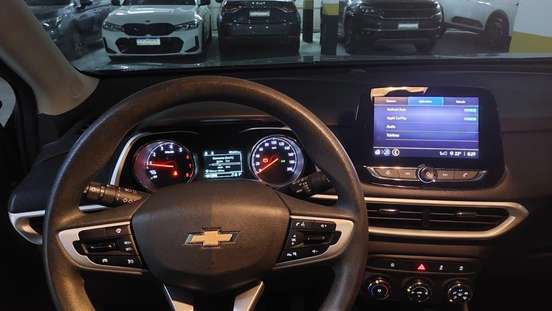 CHEVROLET-TRACKER-2020