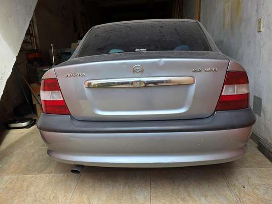 CHEVROLET-VECTRA-2.2 MPFI GL 8V GASOLINA 4P MANUAL CHEVROLET-VECTRA-1998