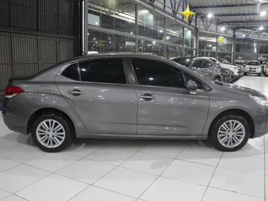 CITROËN-C4 LOUNGE-1.6 THP FLEX ORIGINE BVA CITROËN-C4 LOUNGE-2017