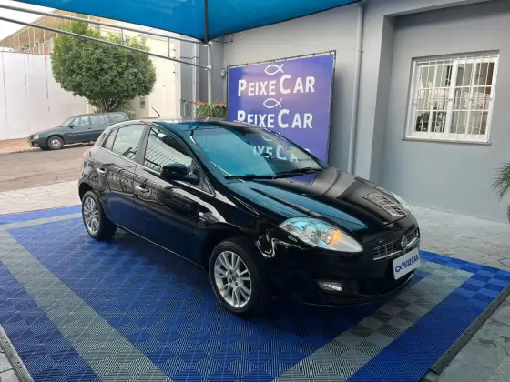 FIAT BRAVO 1.8 ESSENCE 16V FLEX 4P AUTOMATIZADO FIAT BRAVO 1.8 ESSENCE 16V FLEX 4P AUTOMATIZADO
