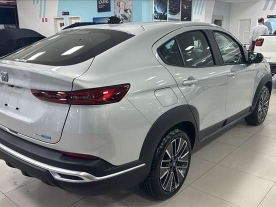 FIAT-FASTBACK-1.0 TURBO 200 HYBRID AUDACE CVT FIAT-FASTBACK-2026