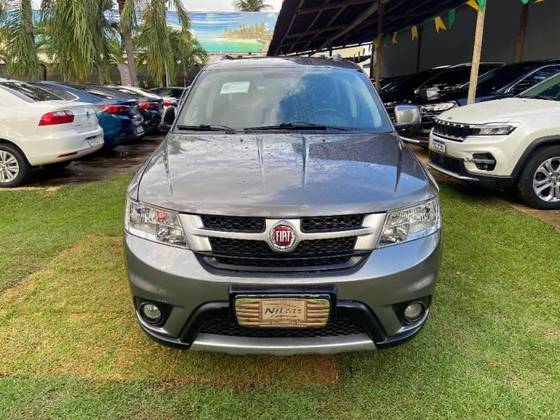 FIAT FREEMONT 2.4 PRECISION 16V GASOLINA 4P AUTOMÁTICO