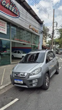 FIAT IDEA 1.8 MPI ADVENTURE 16V FLEX 4P AUTOMATIZADO FIAT IDEA 1.8 MPI ADVENTURE 16V FLEX 4P AUTOMATIZADO