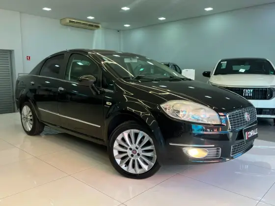 FIAT LINEA 1.8 ESSENCE 16V FLEX 4P AUTOMATIZADO FIAT LINEA 1.8 ESSENCE 16V FLEX 4P AUTOMATIZADO