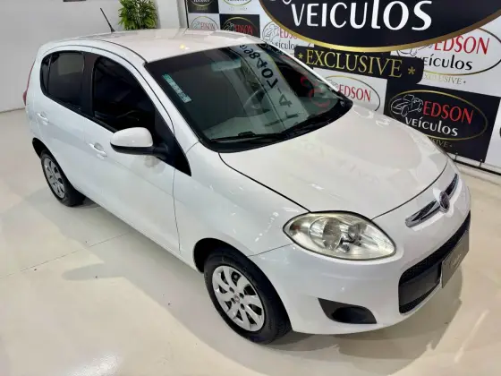 FIAT PALIO 1.4 MPI ATTRACTIVE 8V FLEX 4P MANUAL FIAT PALIO 1.4 MPI ATTRACTIVE 8V FLEX 4P MANUAL