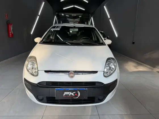 FIAT PUNTO 1.4 ATTRACTIVE 8V FLEX 4P MANUAL FIAT PUNTO 1.4 ATTRACTIVE 8V FLEX 4P MANUAL