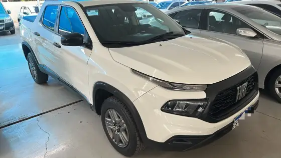 FIAT TORO 1.3 TURBO 270 FLEX ENDURANCE AT6 FIAT TORO 1.3 TURBO 270 FLEX ENDURANCE AT6