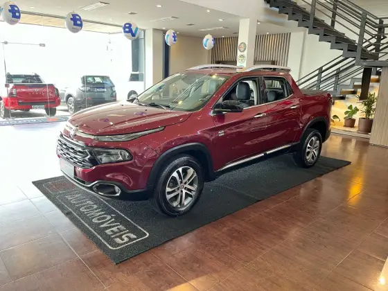 FIAT TORO 2.0 16V TURBO DIESEL ULTRA 4WD AT9 FIAT TORO 2.0 16V TURBO DIESEL ULTRA 4WD AT9