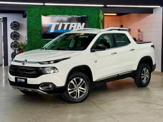FIAT TORO 2.0 16V TURBO DIESEL VOLCANO 4WD AT9 FIAT TORO 2.0 16V TURBO DIESEL VOLCANO 4WD AT9