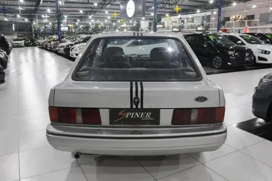 FORD-ESCORT-1996