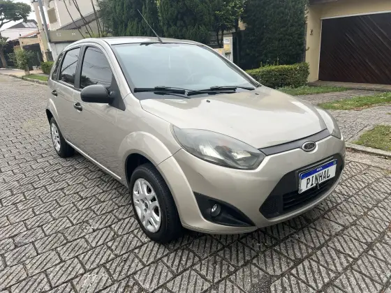 FORD FIESTA 1.0 ROCAM HATCH 8V FLEX 4P MANUAL FORD FIESTA 1.0 ROCAM HATCH 8V FLEX 4P MANUAL