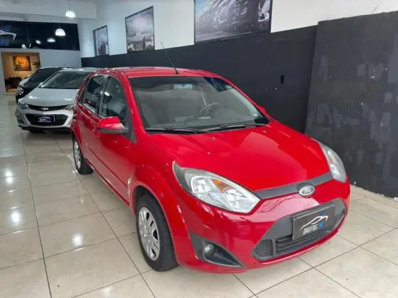 FORD FIESTA 1.6 ROCAM SEDAN 8V FLEX 4P MANUAL FORD FIESTA 1.6 ROCAM SEDAN 8V FLEX 4P MANUAL