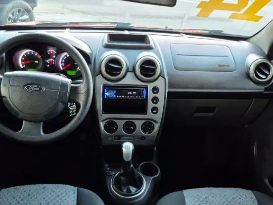 FORD-FIESTA-1.6 SE HATCH 16V FLEX 4P MANUAL FORD-FIESTA-2014