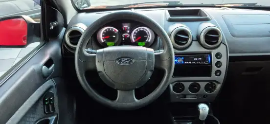 FORD-FIESTA-2014