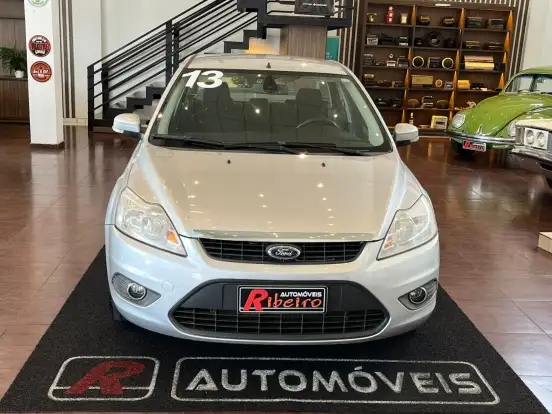 FORD-FOCUS-2013