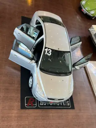 FORD-FOCUS-2013