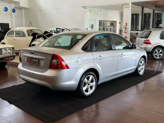 FORD-FOCUS-2013