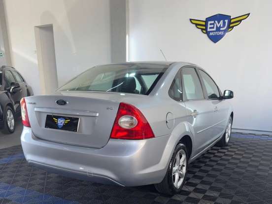 FORD-FOCUS-2.0 GLX SEDAN 16V FLEX 4P MANUAL FORD-FOCUS-2010