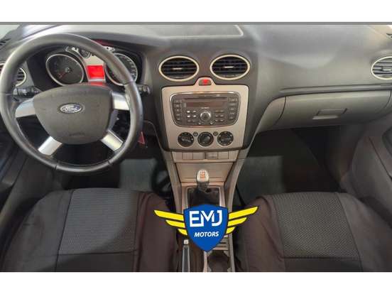 FORD-FOCUS-2.0 GLX SEDAN 16V FLEX 4P MANUAL FORD-FOCUS-2010