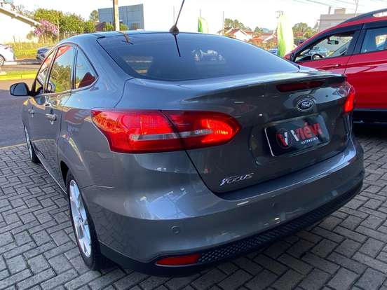 FORD-FOCUS-2.0 SE PLUS 16V FLEX 4P POWERSHIFT FORD-FOCUS-2018