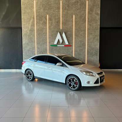 FORD-FOCUS-2014