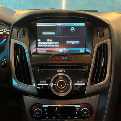 FORD-FOCUS-2014