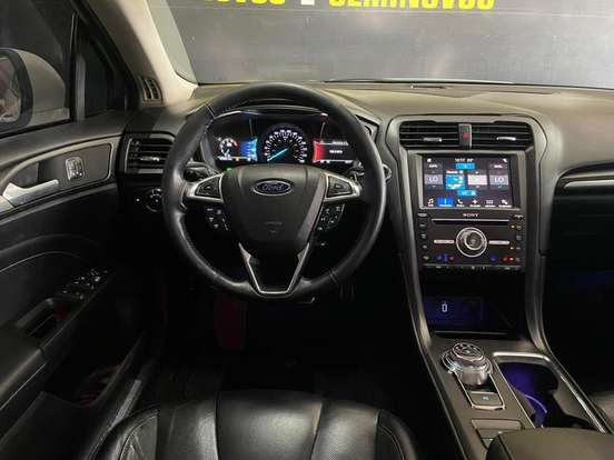 FORD-FUSION-2017