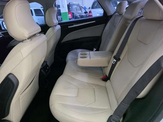 FORD-FUSION-2016