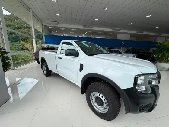 FORD RANGER 2.0 TURBO DIESEL CS XL 4X4 MANUAL FORD RANGER 2.0 TURBO DIESEL CS XL 4X4 MANUAL