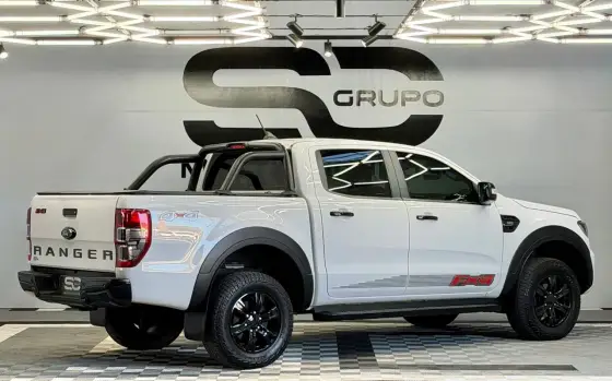 FORD RANGER 3.2 FX4 4X4 CD 20V DIESEL 4P AUTOMÁTICO FORD RANGER 3.2 FX4 4X4 CD 20V DIESEL 4P AUTOMÁTICO
