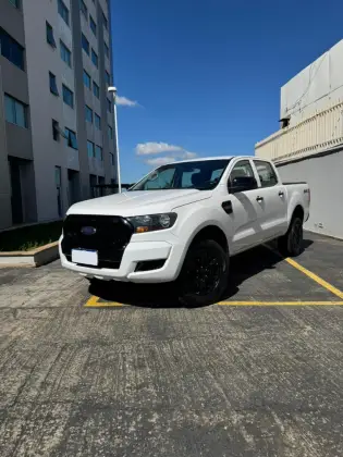 FORD RANGER 3.2 XL 4X4 CD 20V DIESEL 4P AUTOMÁTICO FORD RANGER 3.2 XL 4X4 CD 20V DIESEL 4P AUTOMÁTICO