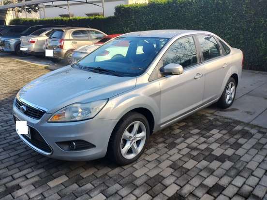 FORD-FOCUS-2.0 GLX SEDAN 16V FLEX 4P AUTOMÁTICO FORD-FOCUS-2010