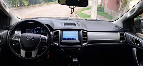 FORD RANGER 3.2 XLT 4X4 CD 20V DIESEL 4P AUTOMÁTICO
