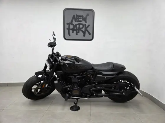 HARLEY-DAVIDSON SPORTSTER S HARLEY-DAVIDSON SPORTSTER S