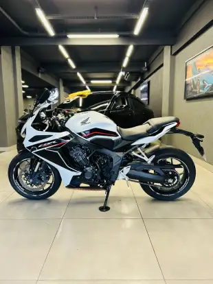 HONDA-CBR 650R ABS-2024