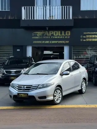 HONDA CITY 1.5 LX 16V FLEX 4P MANUAL HONDA CITY 1.5 LX 16V FLEX 4P MANUAL