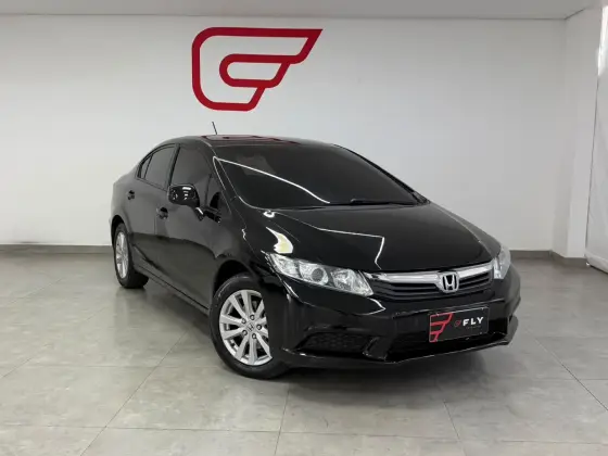 HONDA CIVIC 1.8 LXS 16V FLEX 4P AUTOMÁTICO HONDA CIVIC 1.8 LXS 16V FLEX 4P AUTOMÁTICO